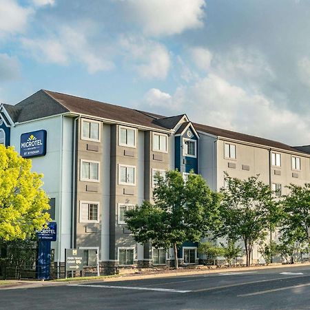 Microtel Inn & Suites By Wyndham Austin Airport Extérieur photo