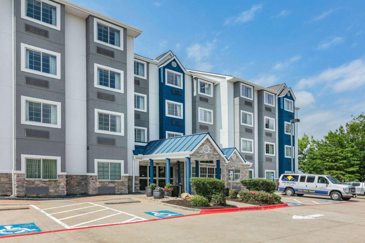 Microtel Inn & Suites By Wyndham Austin Airport Extérieur photo